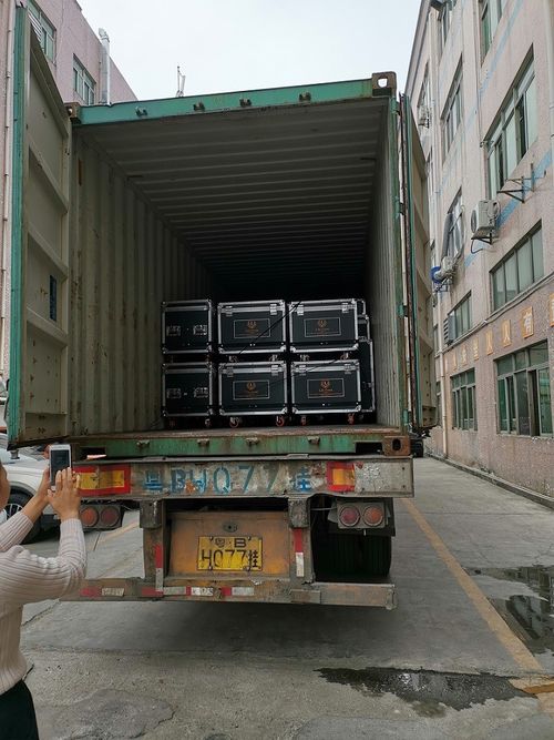 latest company news about Large order from Qatar 130 square outdoor curved p4.81 box 500*500mm