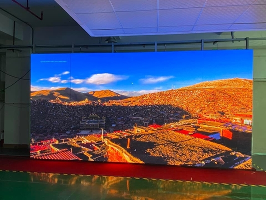 P1.875 Indoor Giant LED Display 284440 Dots/Sqm Advertising with Cabinet Size 480x480mm