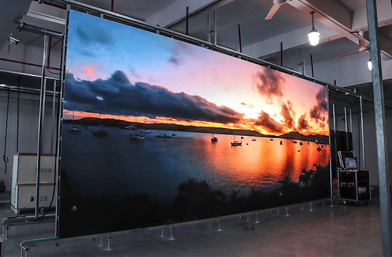 Indoor P3.91 LED Die-Cast Aluminum Screens Meet Business Needs With High Definition Displays