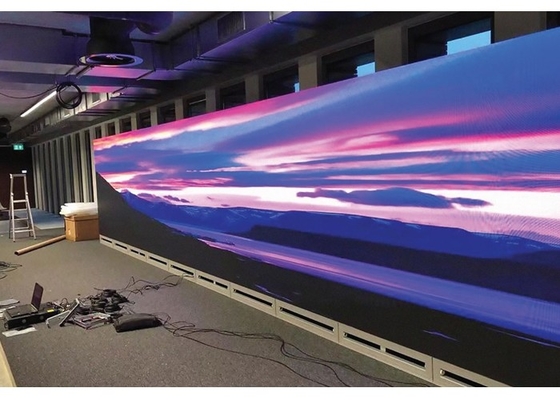 Full Color Indoor LED Die-Cast Aluminum Solid Wall Display P5 High Definition
