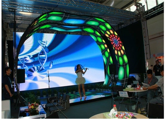 Fine Pixel Pitch P2 Indoor Led Display High Definition Flexible Curve Billboards 3 In 1