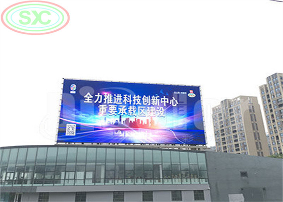 5500 Nits High Brightness RGB LED Display with 27778 Resolution for B2B