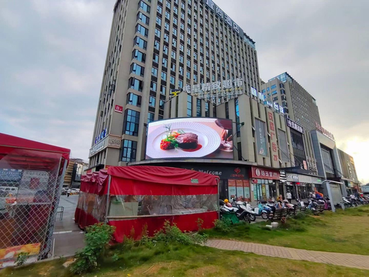 P6 Outdoor Waterproof IP65 LED Display Billboard Naked Eye 3D LED Display Screen