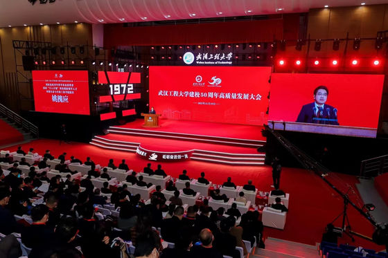 Indoor  p3.9 Full Color LED Display Featuring Comprehensive Multimedia Compatibility and Real Time Content Synchronization with PC