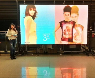 P4 IP34 SMD Digital indoor led display board 62500 density Aluminum cabinet hanging led display