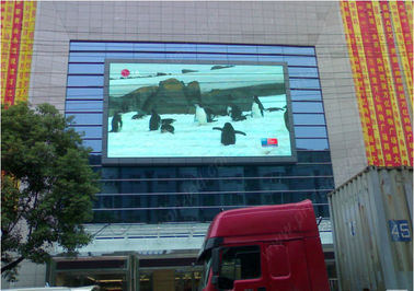 Die-Cast Aluminum Screen Billboard DIP P16 LED Information Display 1R1G1B 256x256mm Module Size