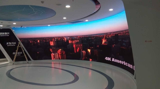 Epistar Indoor Full Color Advertising Display P5 LED Die-Cast Aluminum Screen Video Wall, Brightness 2500 Nits