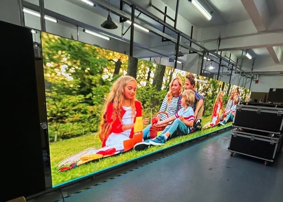 Metal Full Color SMD2121 P4 Indoor Rental LED Display For Concerts