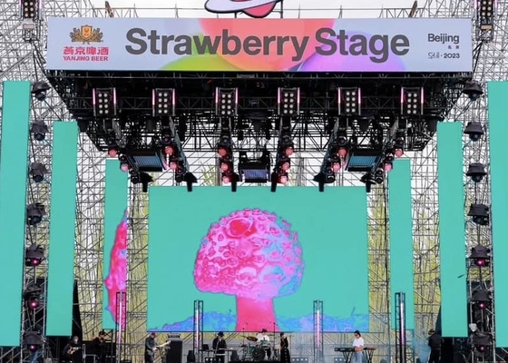 Full Color Ultra-Clear Football Field Surrounding Advertising LED Screen P12mm High Brightness