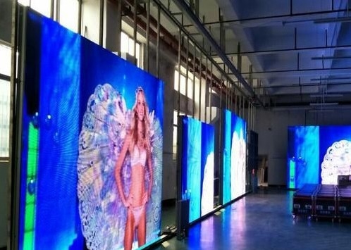 Ultra HD Small Pitch Large Flexible Mosaic-Free P2.5 Outdoor LED Display, Advertising LED Boards