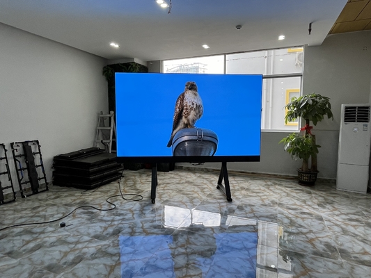Durable Indoor Full Color LED Billboard 200*150mm Module NOVA System Epistar Chip