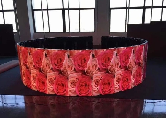 RGB LED Billboards Indoor Screen Brightness 800cd Video Vivid Epistar 4mm Pixel Pitch