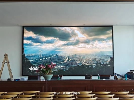 Rental Screen Iron Box / Rental Ultra HD Customizable Small Pitch Indoor Full Color LED Display With Wide Viewing Angle