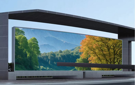 Full Color LED Billboard P8 Outdoor Screen IP65 Super Clear Iron Cabinet Material