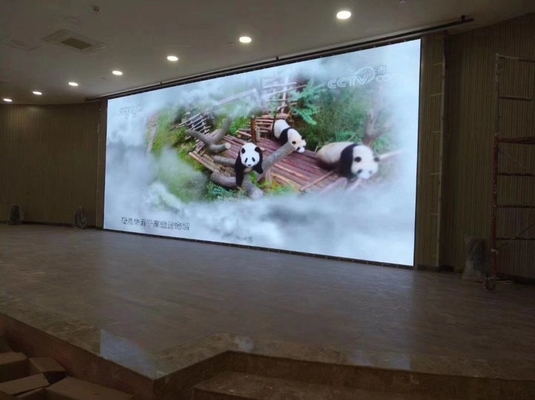 High Definition Indoor Full Color LED Die-Cast Aluminum Billboard Displays For Stages And Conference Rooms