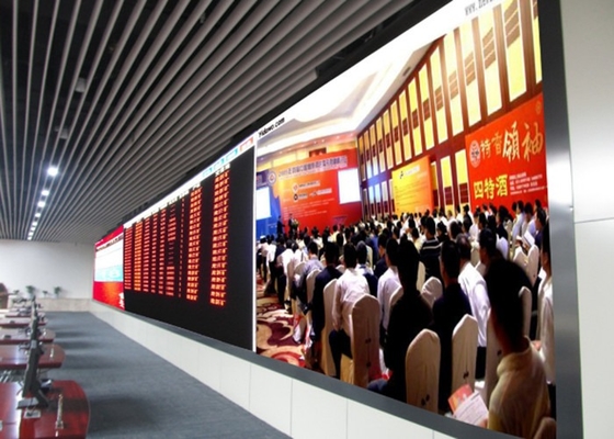 Custom Size P1.87 Truck Mounted LED Display Centure Park 2 Year Warranty