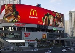 Outdoor Waterproof P10 Commercial Advertising LED Billboard Sign Screeen