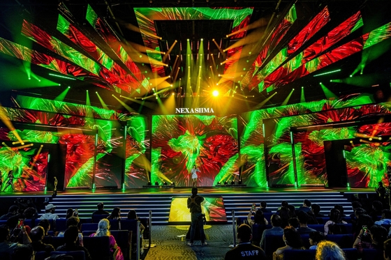 Energy Saving Ultra-Thin P4 RGB LED Rental Screen Full Color Waterproof LED Screen 42500 Dots/Square Meter