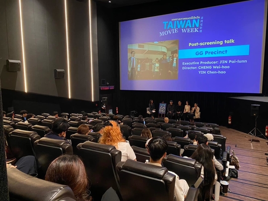 High Transmittance Rate Static Outdoor Full Color LED Display 1000x1000mm Cabinet