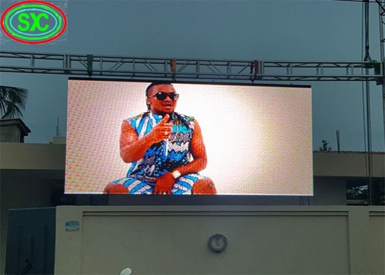 High Brightness Wide Viewing Angle Outdoor Full-Colour LED Wall with SMD2121 Encapsulation and Customized Screen Size