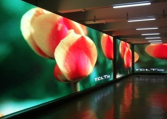 Full Color P20 Outdoor Waterproof Advertising LED Display Aviation Box Packaging