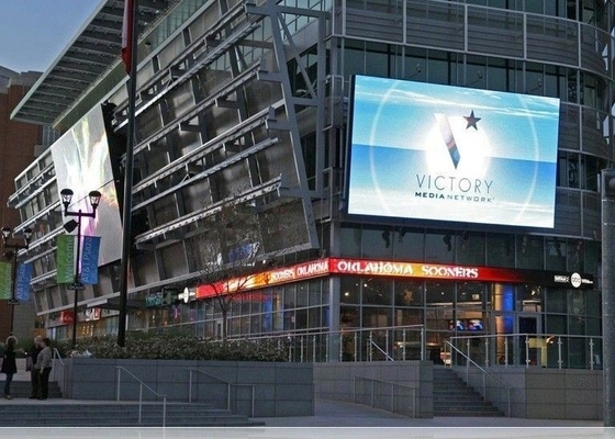Outdoor Advertising Waterproof definition LED Billboard with Customized Screen Size and IP67 Protection