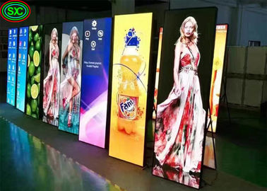Clothing Store P2.5 Poster Mirror Indoor Full Color LED 192mm X 192mm full color led display