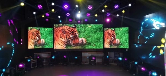 Fixed Stage Indoor Full Color LED Display P2.5，p3 led screen ，3840hz refresh rate，1000nit brightness