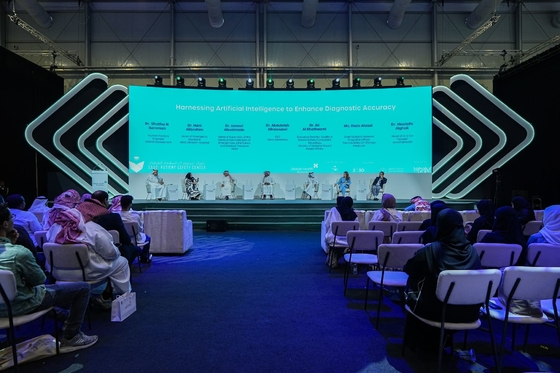 Hanging P12 Inline Jumbo Waterproof LED Display RGB 192x192 LED Module