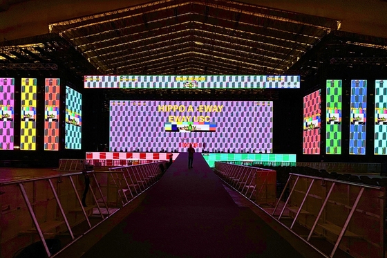 Die-Casting Aluminum Screen Fixed Installation/Rental Customizable Conference Room Ultra HD P2.5 Small Pitch Indoor Full Color LED Display