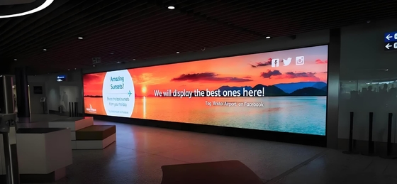 High Resolution Indoor Full Color LED Display HD 4mm Pixel pitch Stge Wall