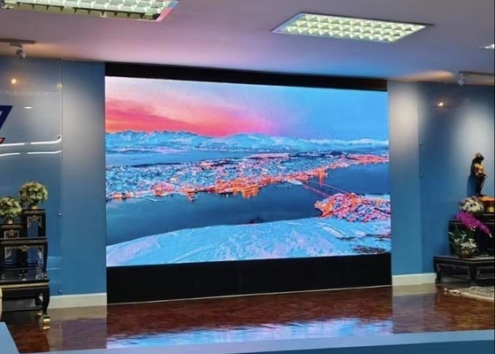 Indoor Die-Cast Aluminum/Exterior Rental Screen LED Display 1R1G1B P4 Module Size 256*128mm