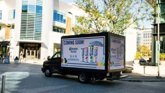 SMD2121 Mobile Truck LED Display Full Color Tube Chip Video Display Function
