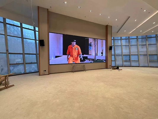 Indoor Full Color LED Display P4 HD Curved Video Wall 62500/m2 RGB 3 in 1 24 Months Customized Design and Competitive