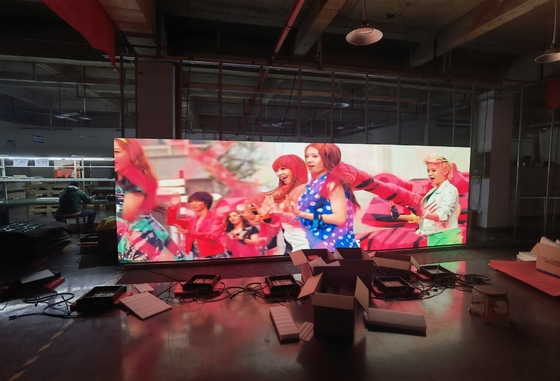 HD Rental Flexible Flicker Free P10 LED Display Box 1/4 Scan Mode IP67