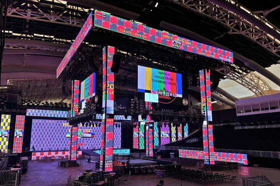 Die-Cast Aluminum Screens Outdoor Advertising And Commercial Centers With Large Screens RGB LED Display P8