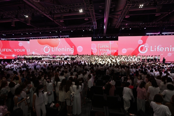 P4 Outdoor High Definition Full Color LED Rental Screen For Advertising Stage Concerts