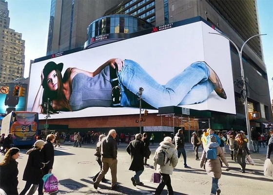 IP65 Protection Level Electronic Billboards with Refresh Rate 3840HZ