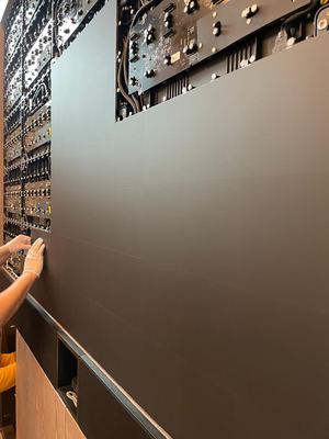 COB Fine Pitch 0.9mm Indoor LED Video Wall Display Panel
