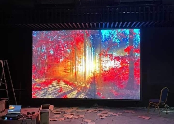 HD Stage Background Slim 500x500mm Cabinets LED Billboard Indoor P3.91 Rental
