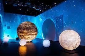 Indoor 360° Degree Full Color Column Sphere LED Display Screen Building Billboard