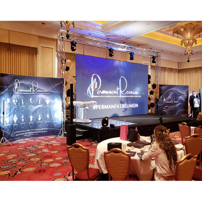 60Hz Frame Rate and 40000 Pixels per Square Meter Indoor Full Color LED Display for Customizable Advertising and Displays