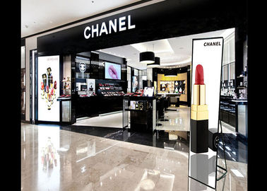 Indoor Mosaic-Free Full-Color Advertising LED Screen P5 Commercial Center Installed
