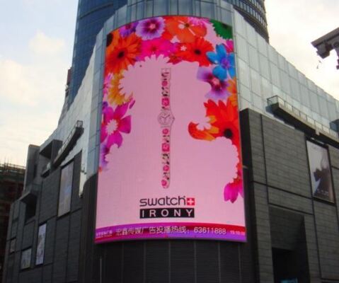 Outdoor p6 Full Color LED Display Waterproof Cabinet High Brightness High Refresh Rate and Wide Viewing Angle for Advertising