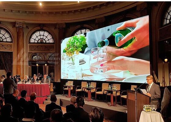 LED Lamp P3.91 LED Display Indoor / Outdoor Wall Mounted LED Screen 3840hz refresh rate