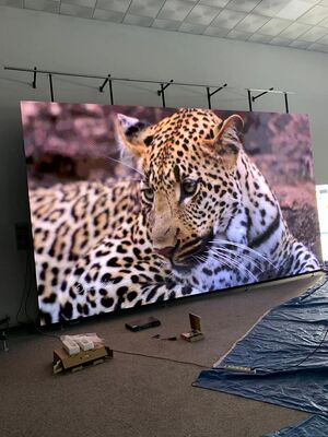 P2 Indoor LED Display with 2mm Pixel Pitch 1000cd/m² Brightness and 250000 Pixel Density