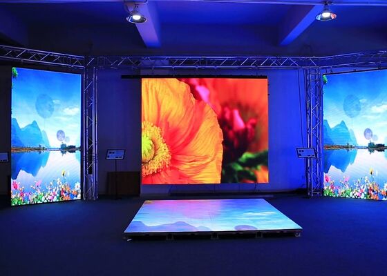 Indoor p4 512x512mm  led screen with small size and light aluminium cabinet rental led display