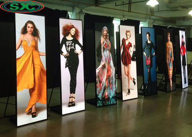 AC 220V Advertising LED Screens 2m Length Poster Asynchronous Control Mode