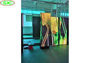 Superthin Poster P3 Outdoor Led Advertising Screens Vertical Standing Constant Drive