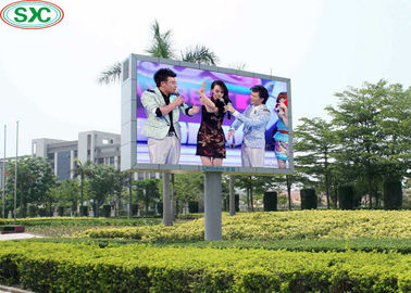 Beautiful frame 1R1G1B Pitch 6mm Full Color Led Billboard with column beside road